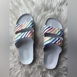 Brand New Freedom Moses Slides Size 39/40
